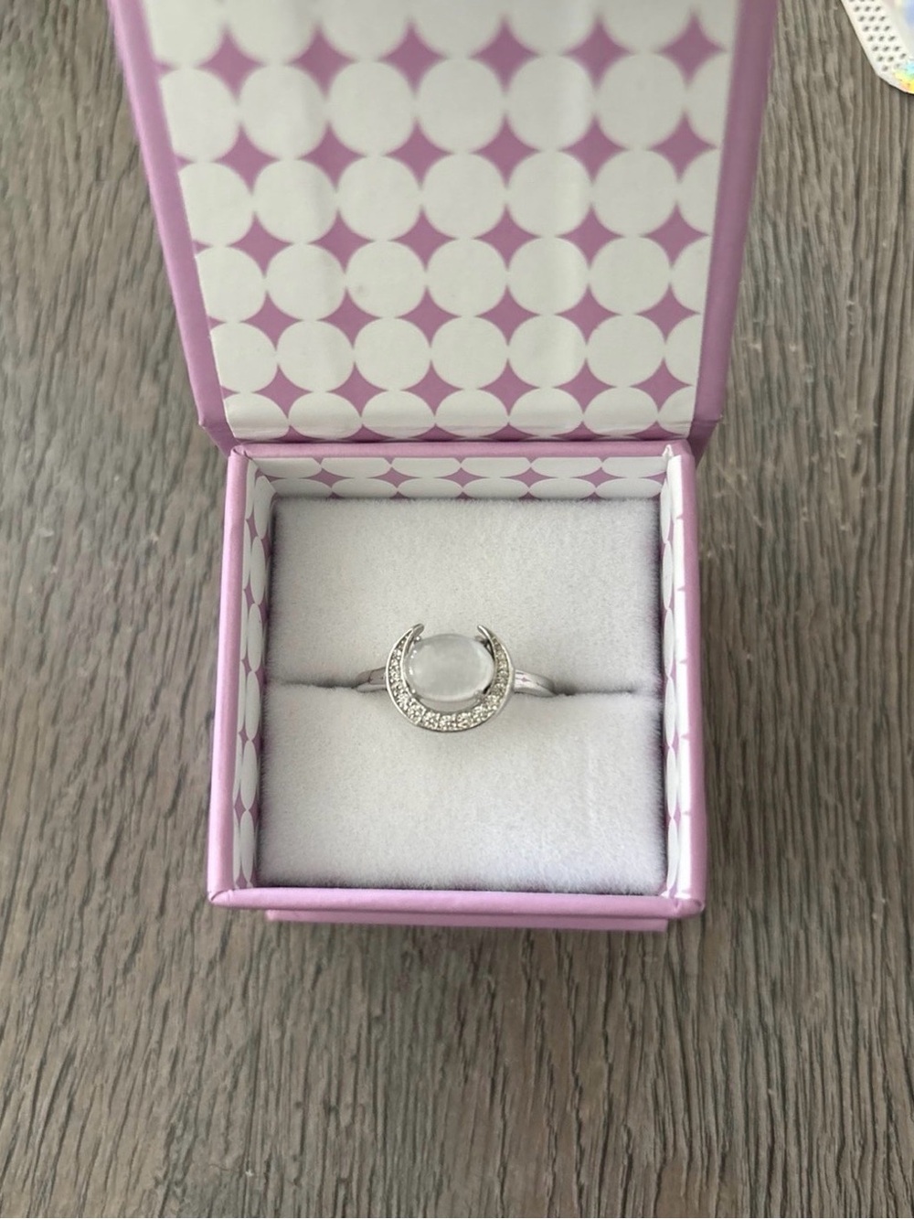Ryze moonstone size 9 ring sterling silver